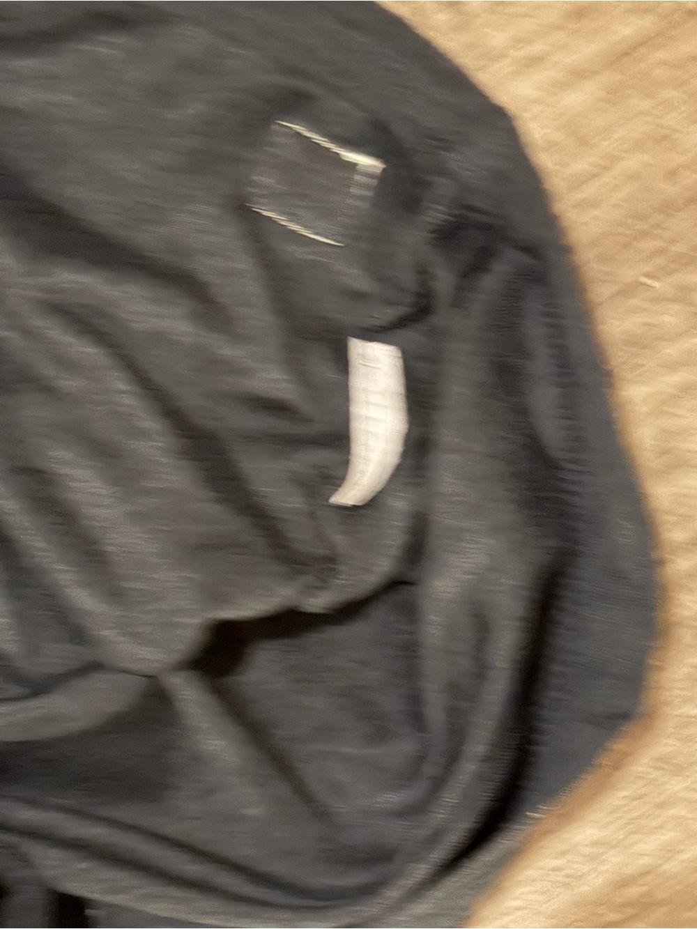 (#P) Vuori V-Neck Short Sleeve T-Shirt Dark Charcoal Gray No Size Tag - Picture 5 of 7